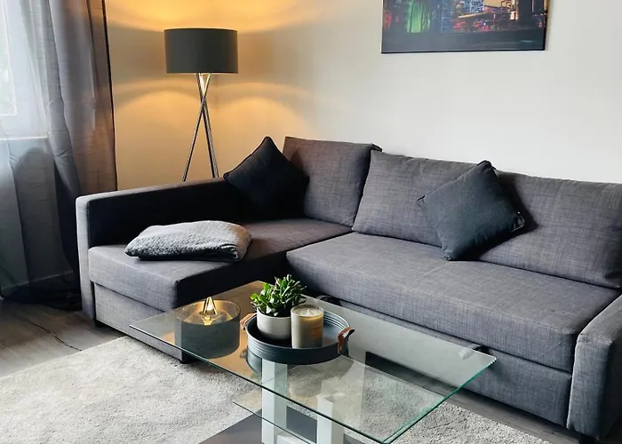 Gemuetlich*nespresso*netflix*arbeitsplatz*parkplatz Duisburg